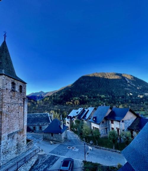 Muntanyo Luxury Lodge Con Sauna, Parking Y Guardaesquis En Ruda Tredós Eksteriør bilde